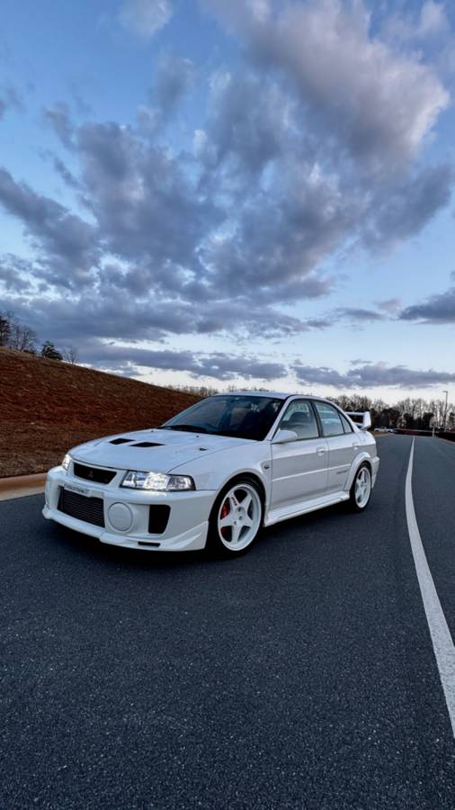 Mitsubishi-Lancer-evolution-v-1991-white-7