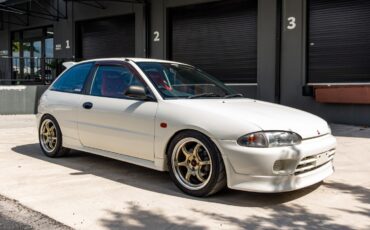 Mitsubishi-Mirage-1995-Hatchback-12
