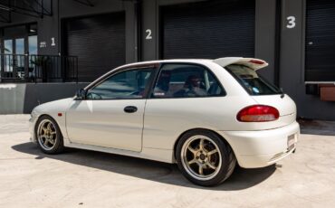 Mitsubishi-Mirage-1995-Hatchback-4