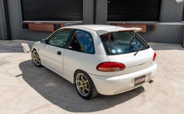 Mitsubishi-Mirage-1995-Hatchback-5