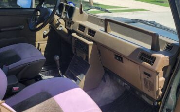 Mitsubishi-Montero-1991-green-3