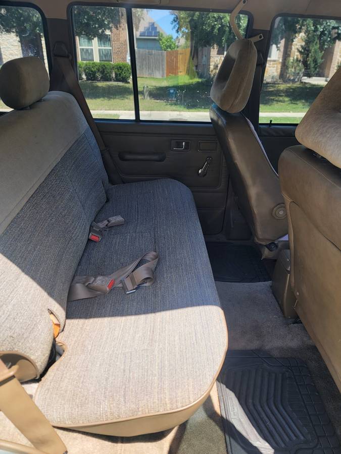 Mitsubishi-Montero-1991-green-4