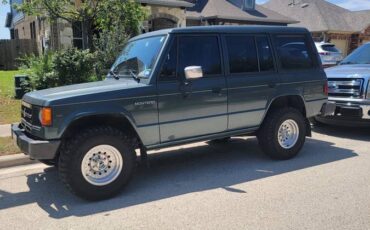 Mitsubishi-Montero-1991-green-6