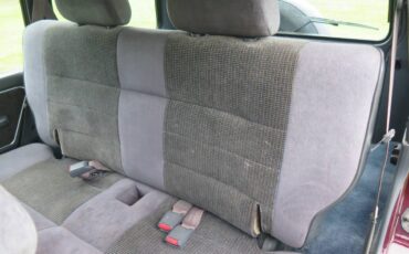 Mitsubishi-Montero-1991-red-13
