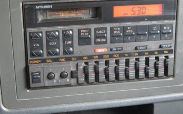 Mitsubishi-Montero-1991-red-20