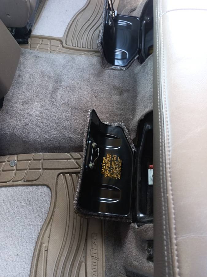 Mitsubishi-Montero-1994-custom-3