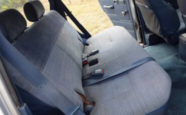 Mitsubishi-Montero-4x4-1990-silver-14