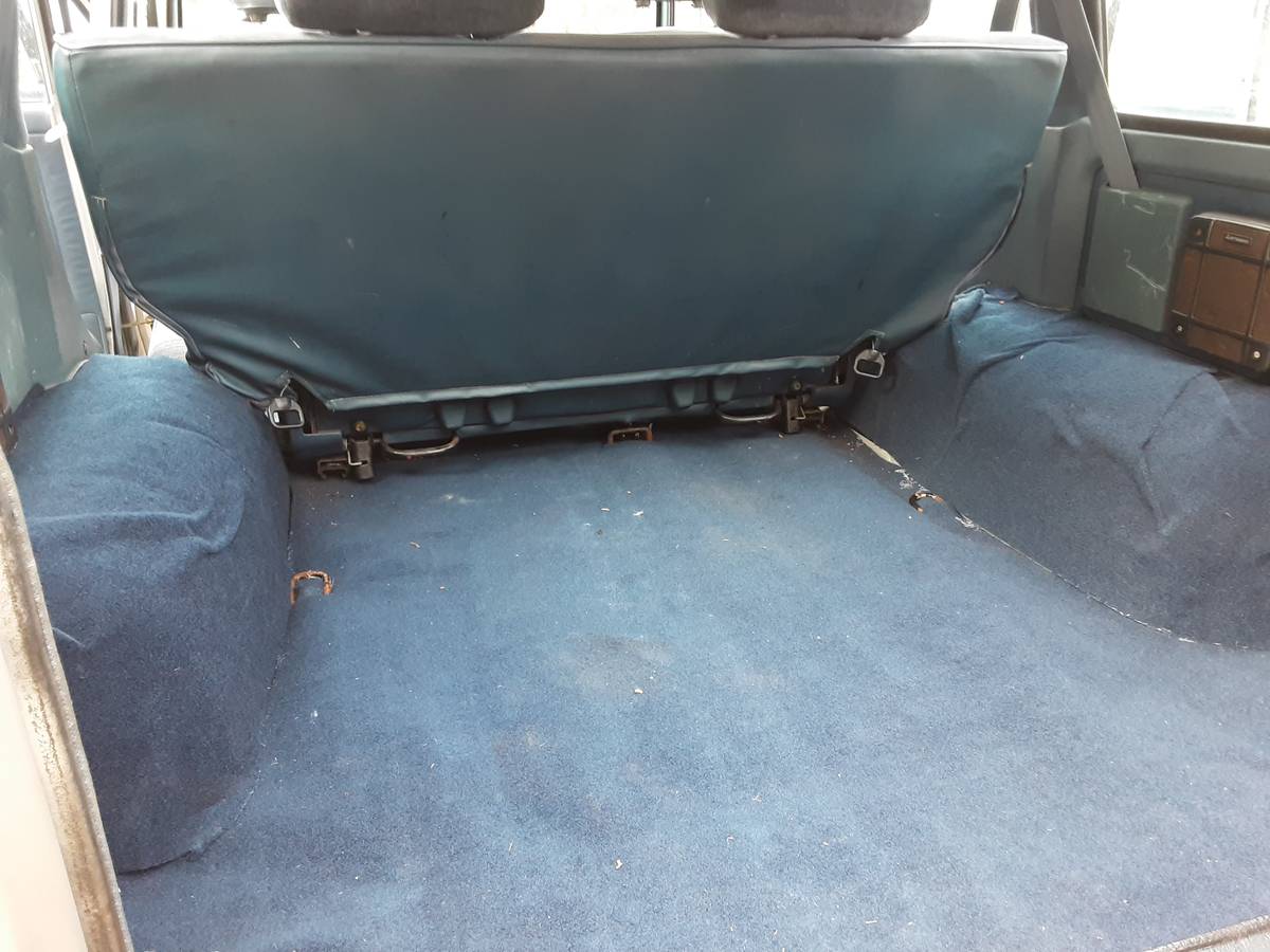 Mitsubishi-Montero-4x4-1990-silver-8