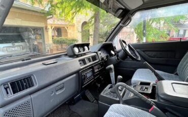 Mitsubishi-Other-1991-Van-Camper-12