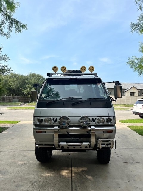 Mitsubishi-Other-1991-Van-Camper-14