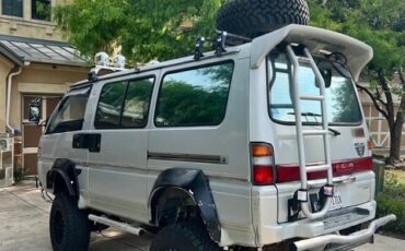 Mitsubishi-Other-1991-Van-Camper-22