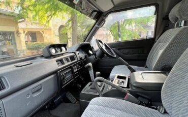 Mitsubishi-Other-1991-Van-Camper-23