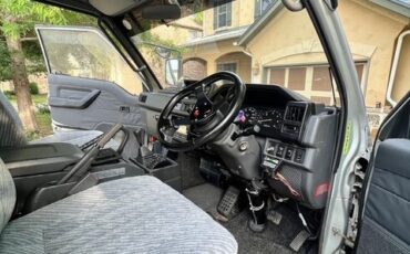 Mitsubishi-Other-1991-Van-Camper-9