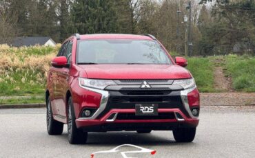 Mitsubishi-Outlander-hybrid-2022-red-2