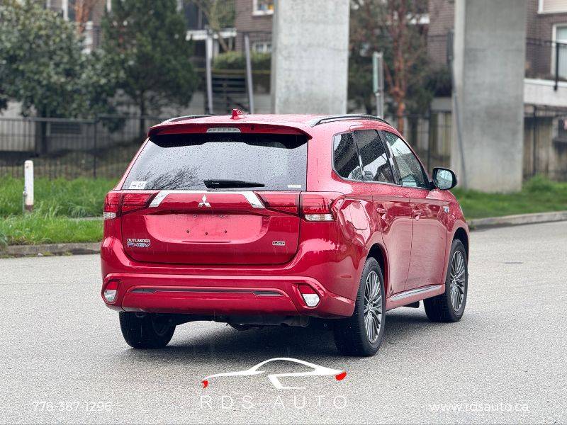 Mitsubishi-Outlander-hybrid-2022-red-4