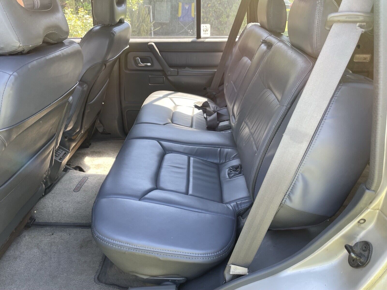 Mitsubishi-Pajero-1992-4