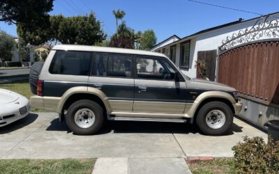 Mitsubishi Pajero 1992