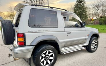 Mitsubishi-Pajero-1994-white-7