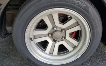 Mitsubishi-Starion-1988-Coupe-11