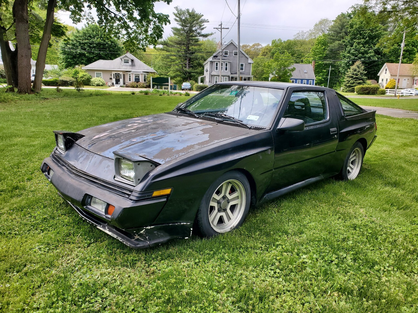 Mitsubishi-Starion-1988-Coupe-3