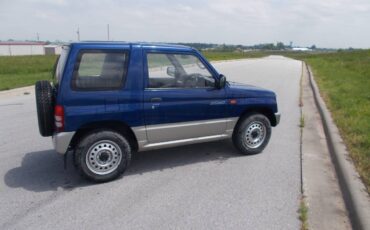 Mitsubishi-Xr-2-1995-blue-2