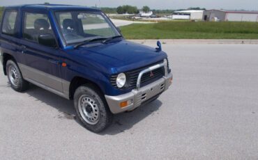 Mitsubishi-Xr-2-1995-blue-3