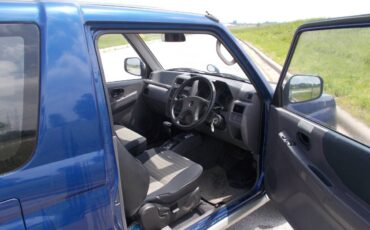 Mitsubishi-Xr-2-1995-blue-4