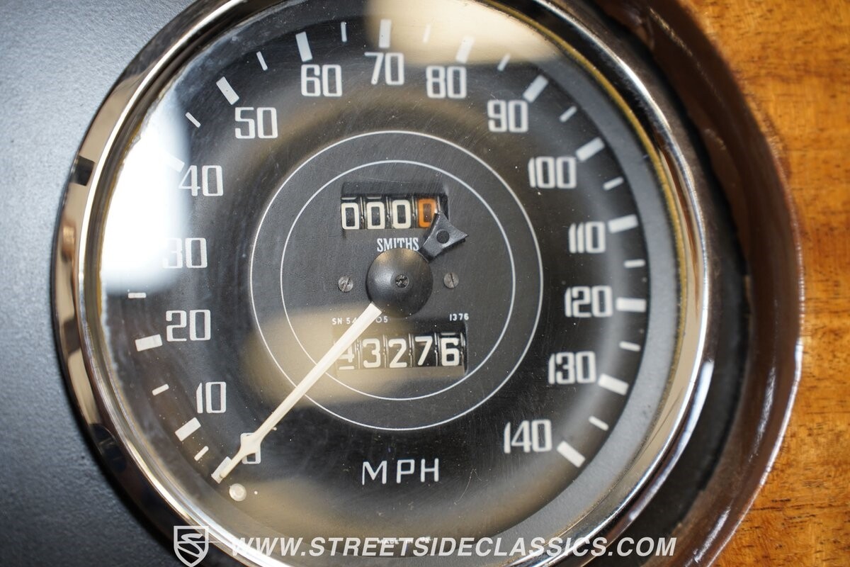 Morgan-Plus-4-1967-Convertible-38