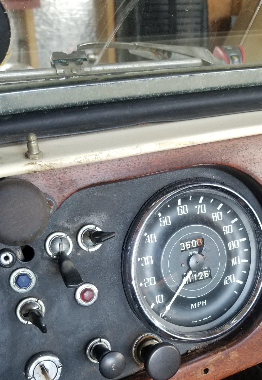 Morgan-Plus-Four-1967-Convertible-21