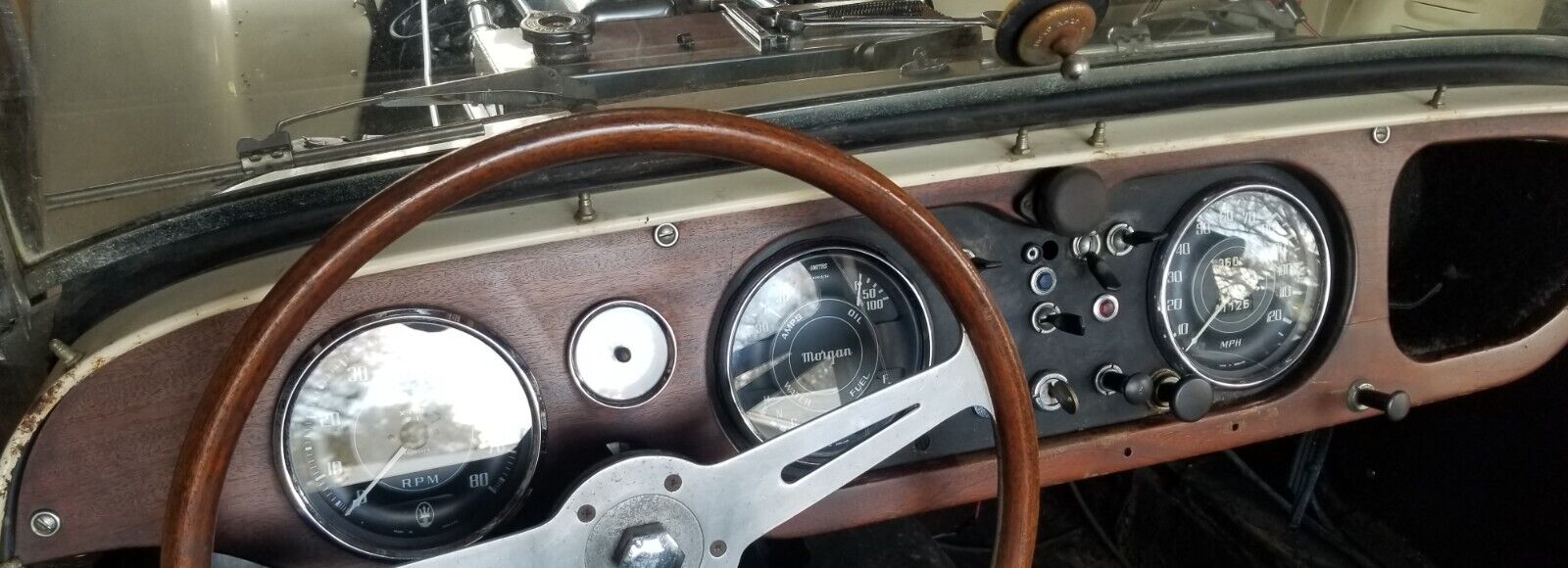 Morgan-Plus-Four-1967-Convertible-25