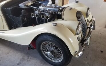 Morgan-Plus-Four-1967-Convertible-5