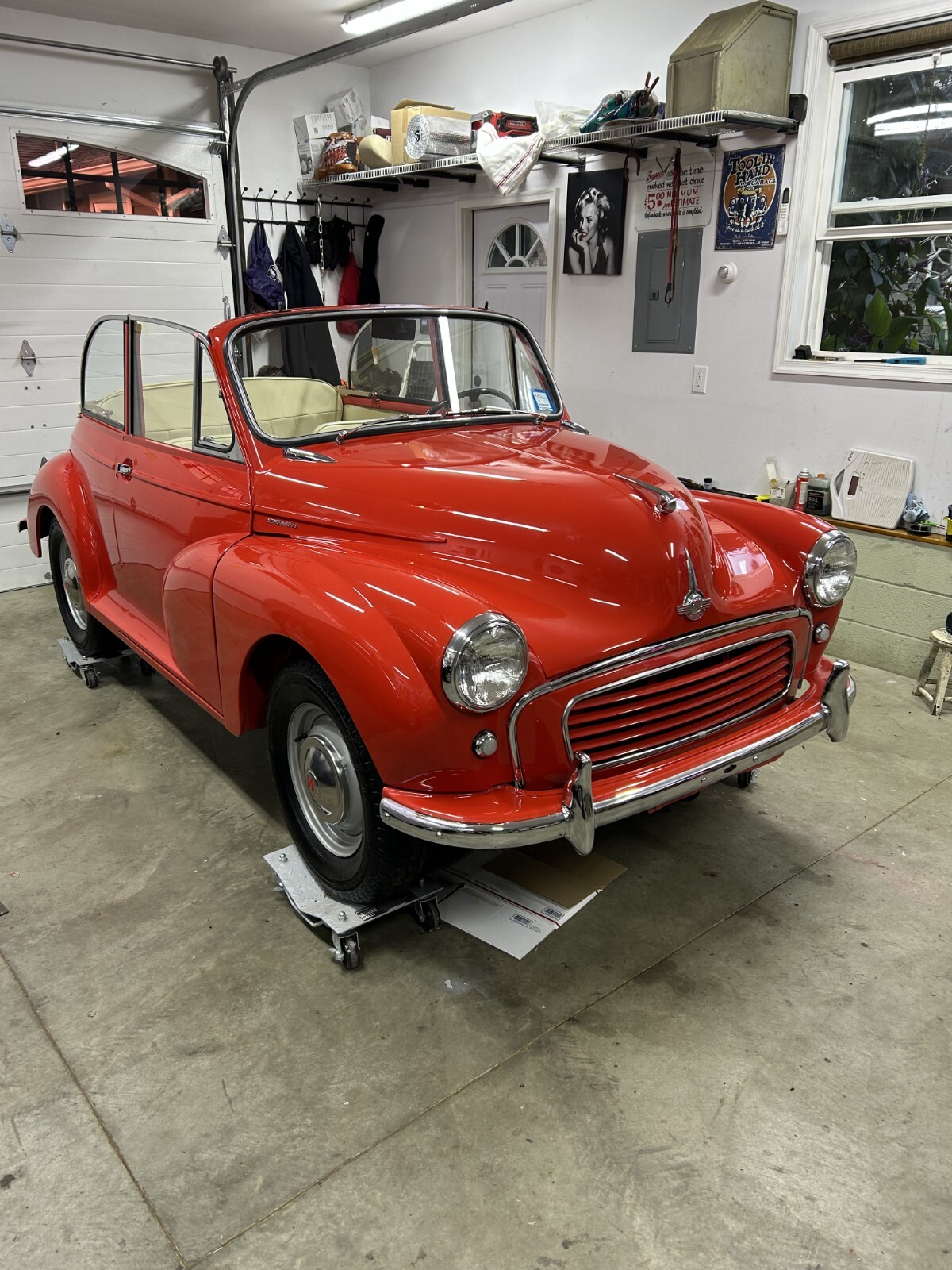 Morris-Minor-1000-1960-Convertible-10