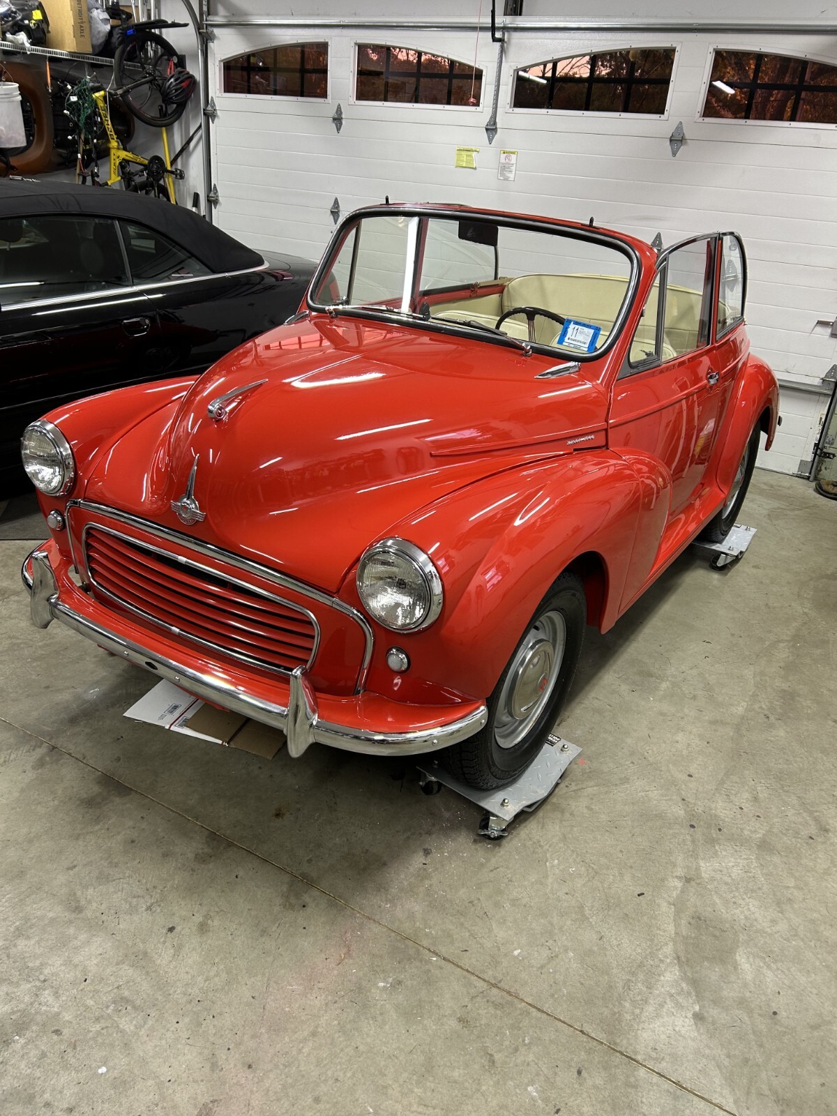 Morris-Minor-1000-1960-Convertible-11