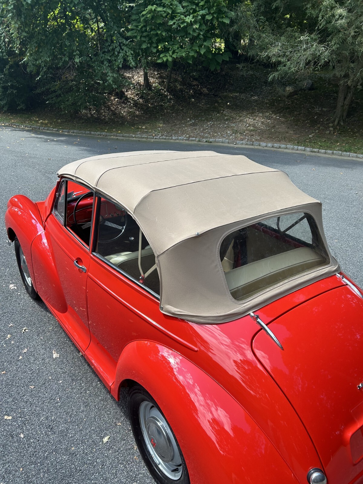 Morris-Minor-1000-1960-Convertible-4