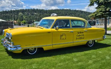 Nash-Ambassador-1953-Sedan-10
