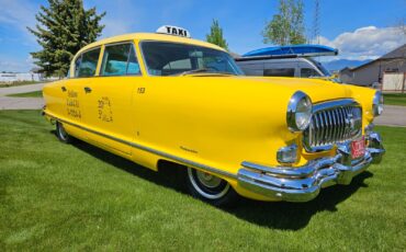 Nash-Ambassador-1953-Sedan-11