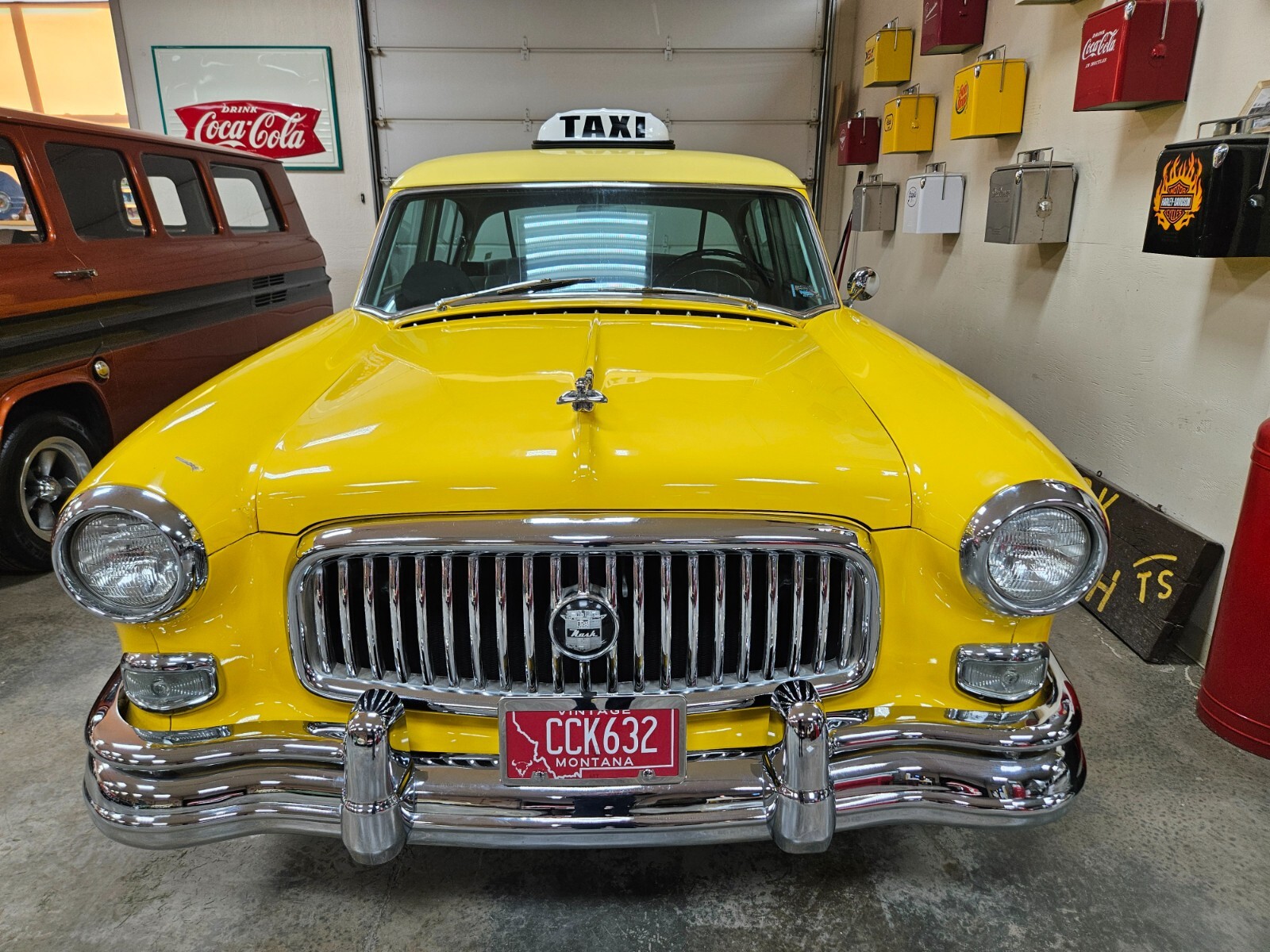 Nash-Ambassador-1953-Sedan-34