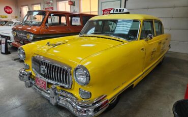 Nash-Ambassador-1953-Sedan-35