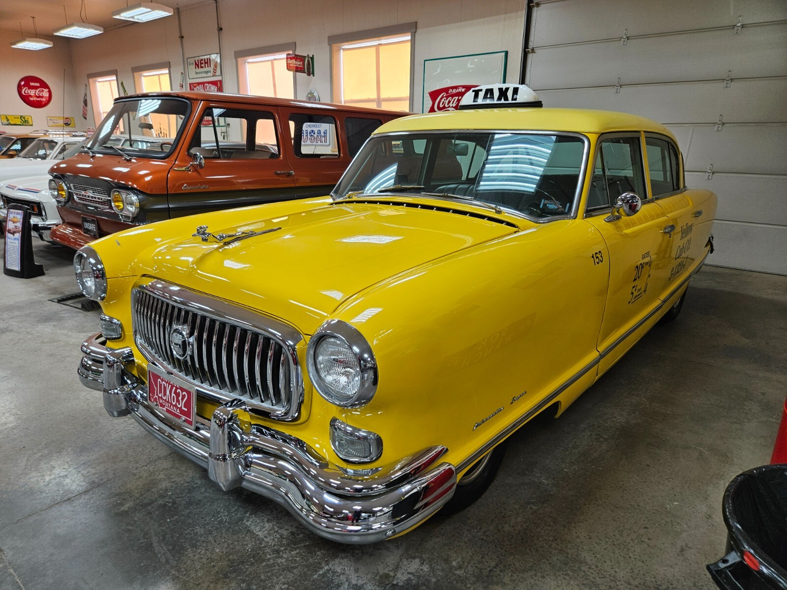 Nash-Ambassador-1953-Sedan-35