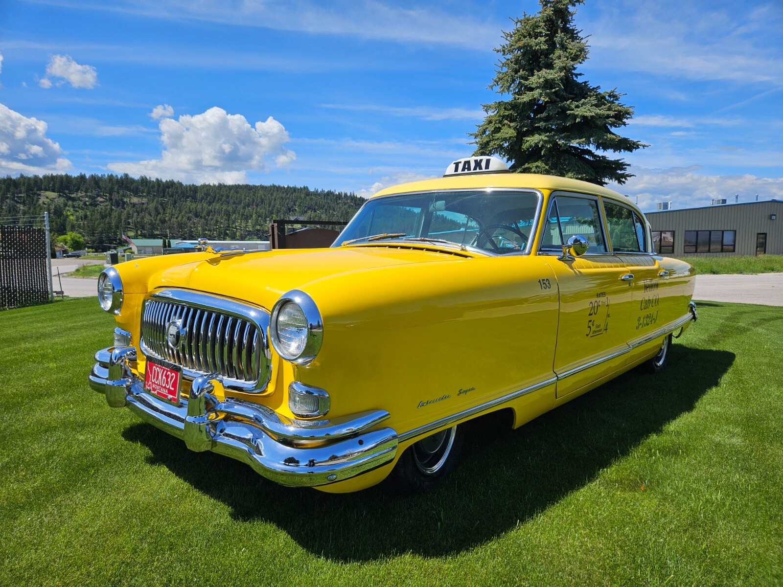 Nash-Ambassador-1953-Sedan