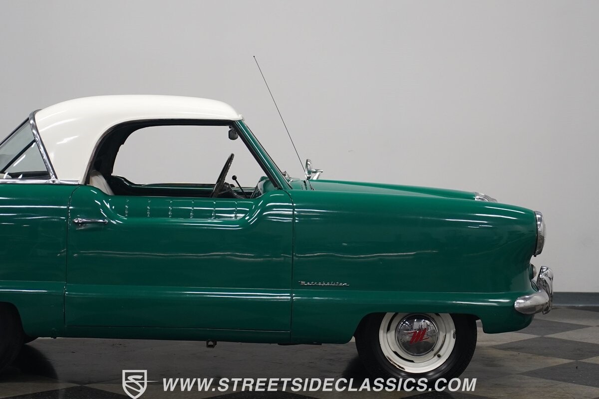 Nash-Metropolitan-1954-Coupe-34