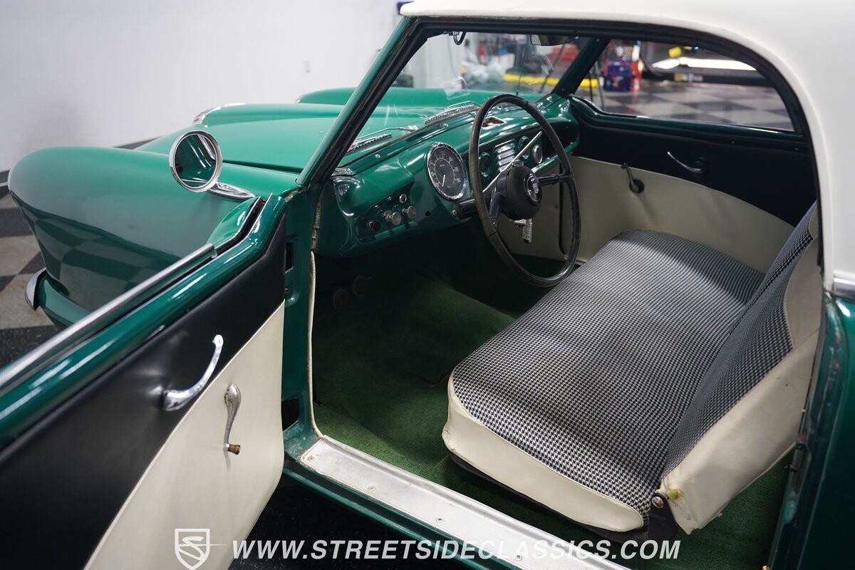 Nash-Metropolitan-1954-Coupe-4