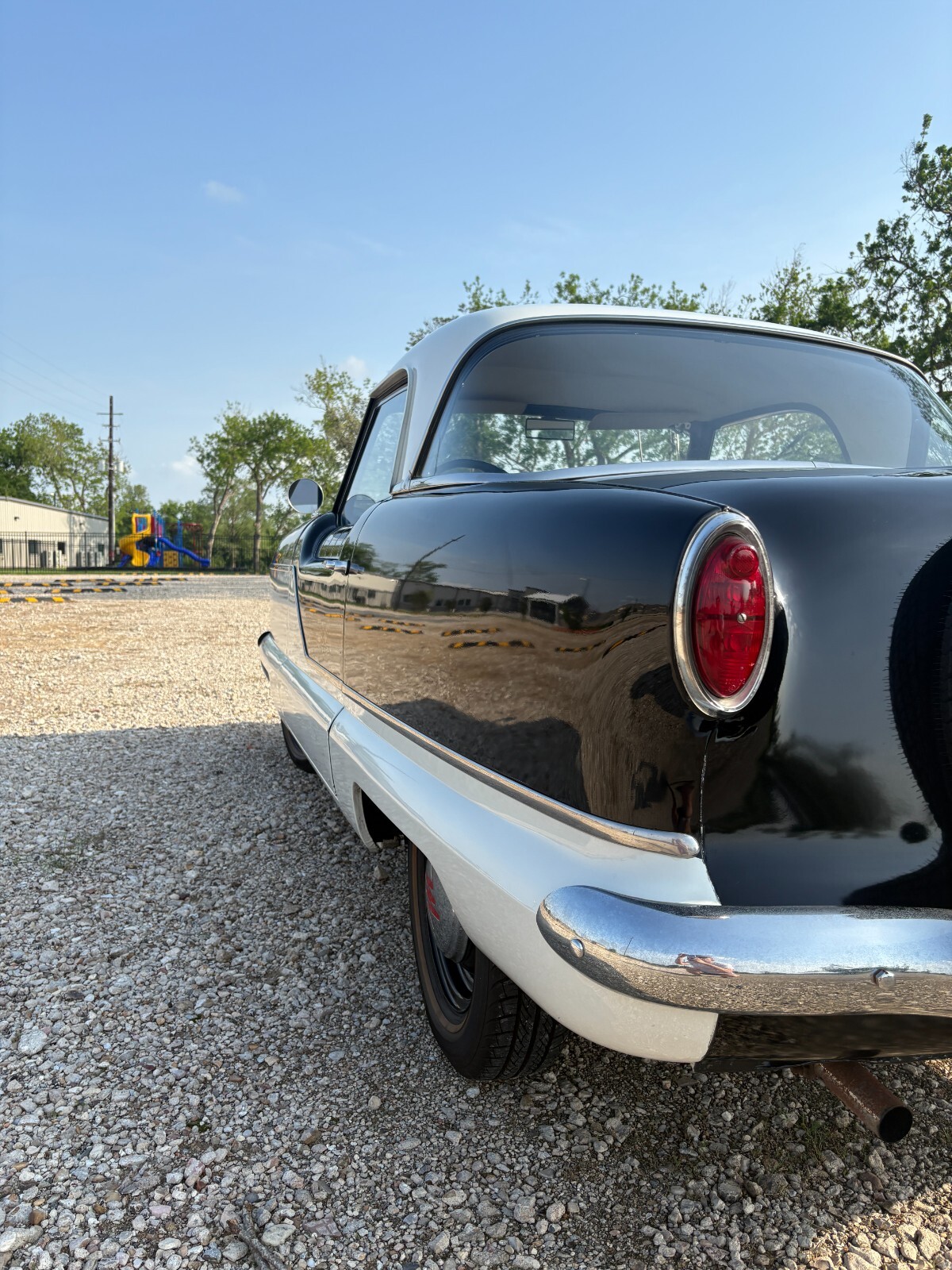 Nash-Metropolitan-1958-Coupe-4