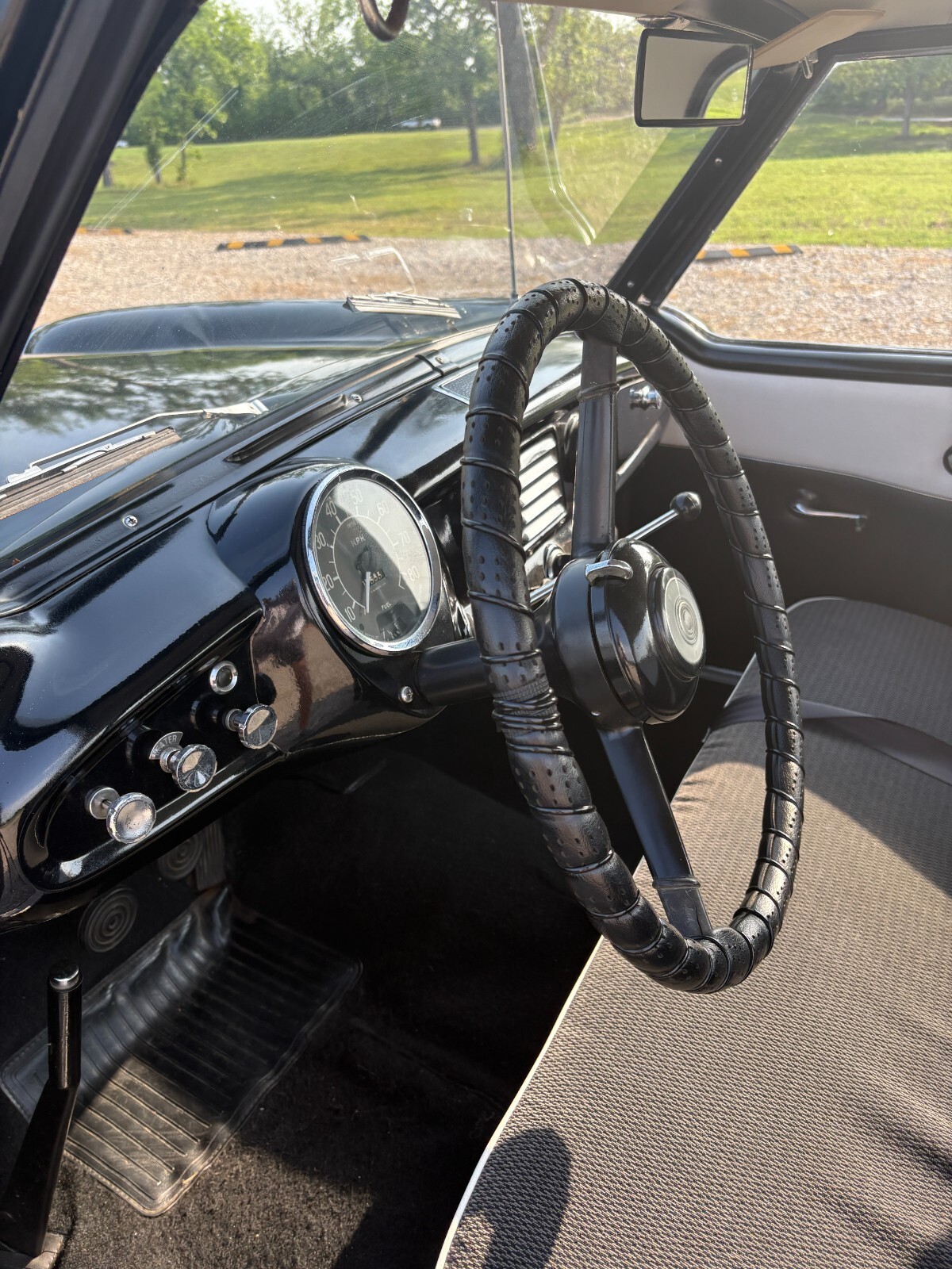 Nash-Metropolitan-1958-Coupe-9