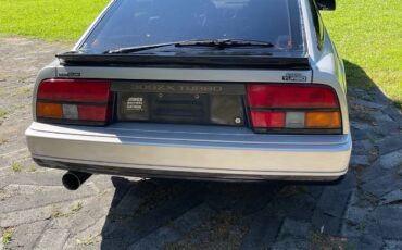 Nissan-300ZX-1984-Coupe-12