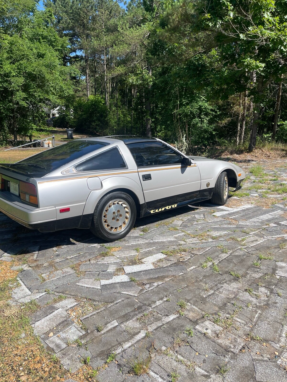 Nissan-300ZX-1984-Coupe