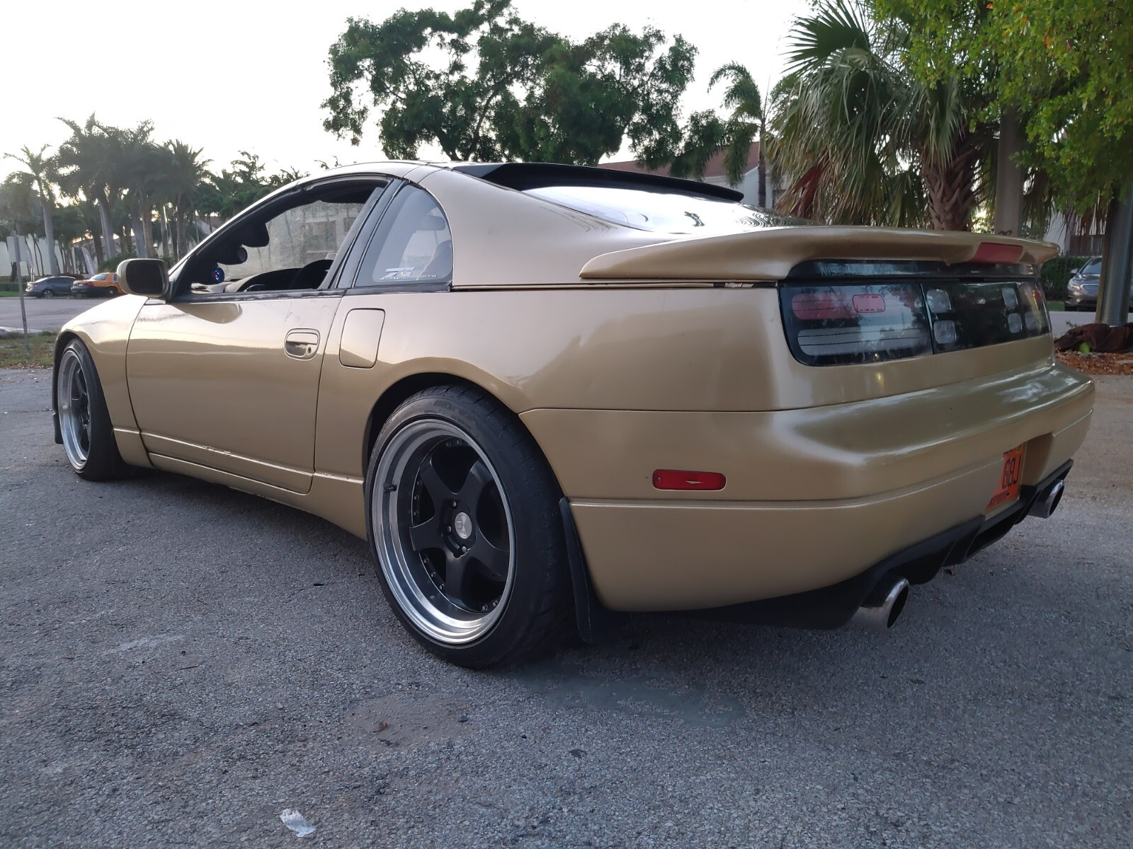 Nissan-300ZX-1990-Coupe-1
