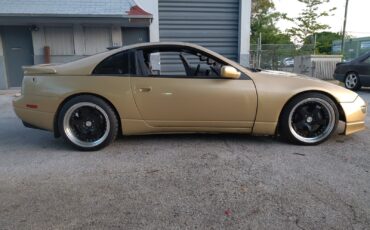 Nissan-300ZX-1990-Coupe-10