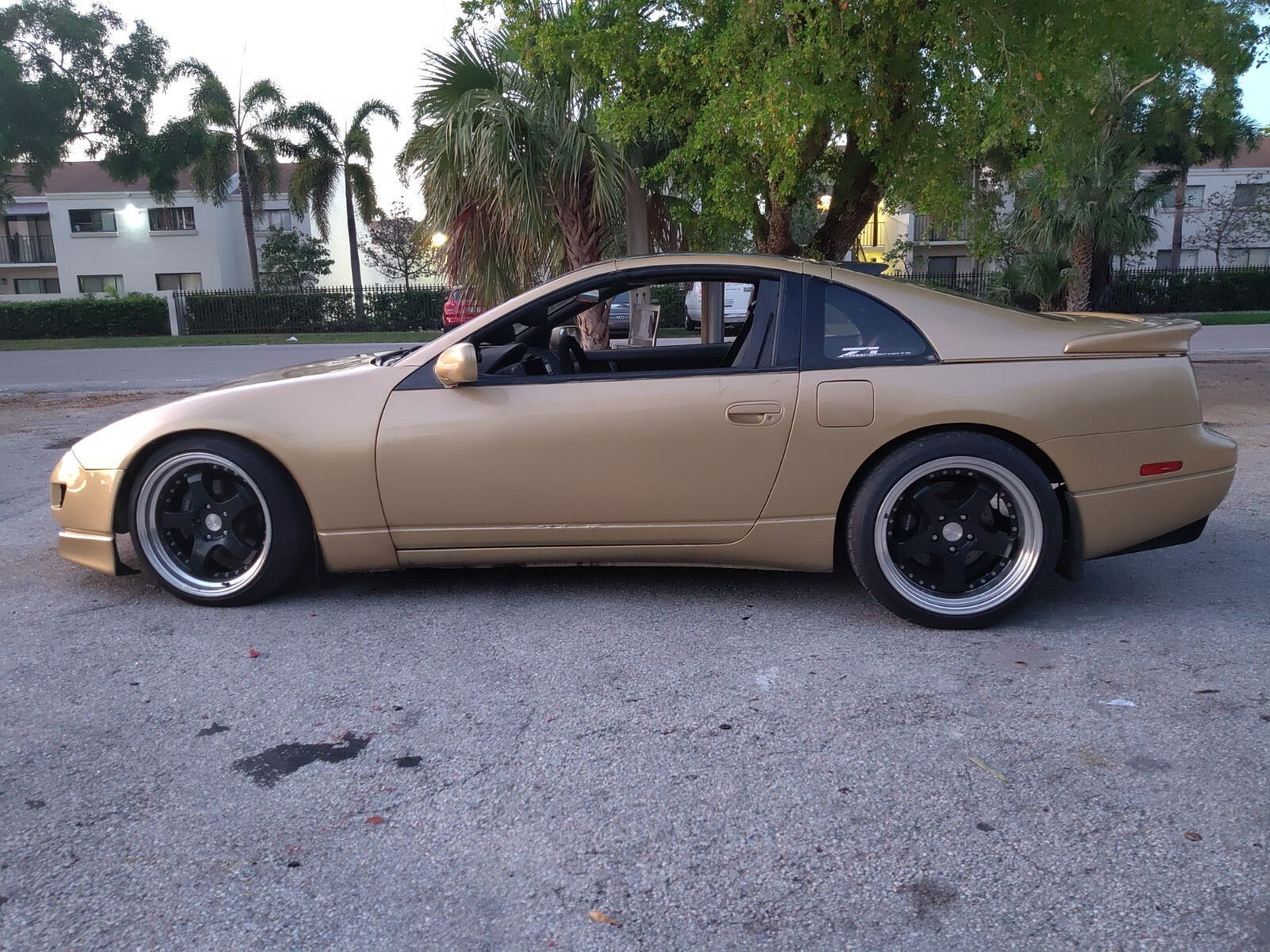 Nissan-300ZX-1990-Coupe-12