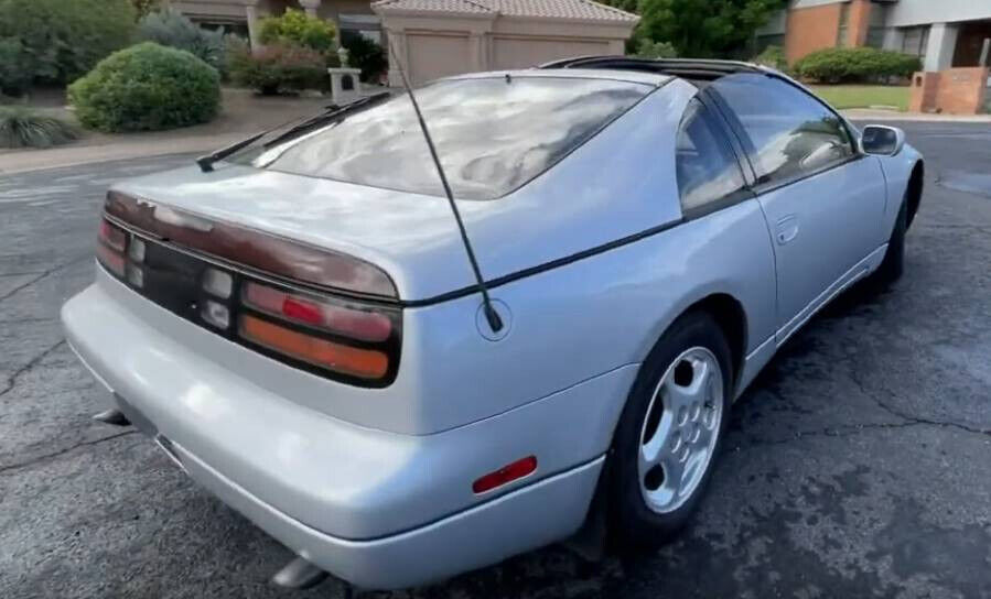 Nissan-300ZX-1990-Coupe-2